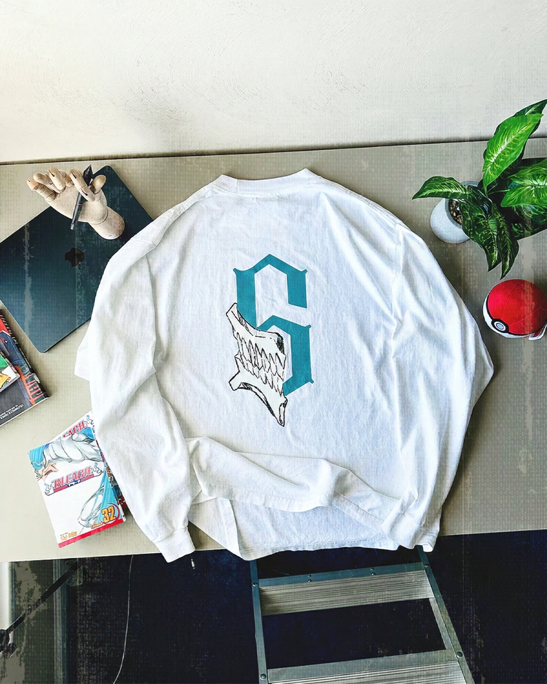 Los Numeros 6 White Long Sleeve