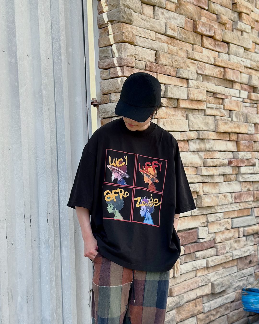 Captain 4-Panel Black Oversized Tee