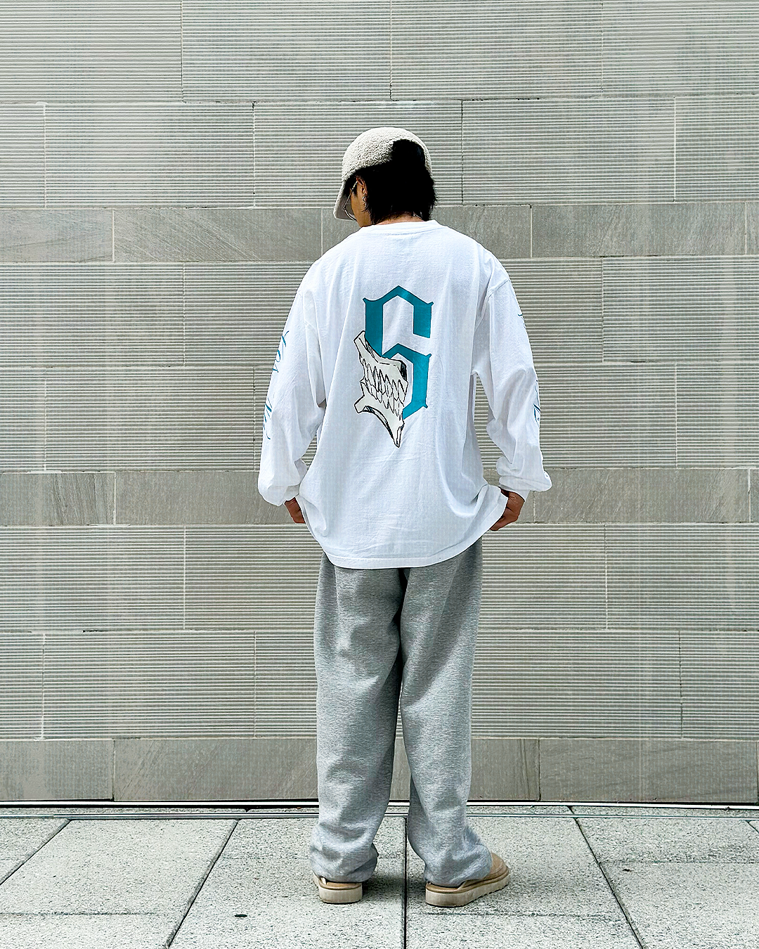 Los Numeros 6 White Long Sleeve Shirt