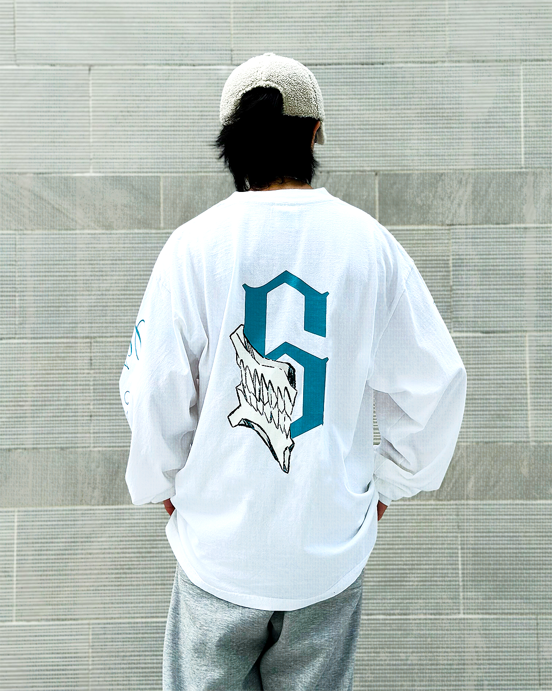 Los Numeros 6 White Long Sleeve Shirt