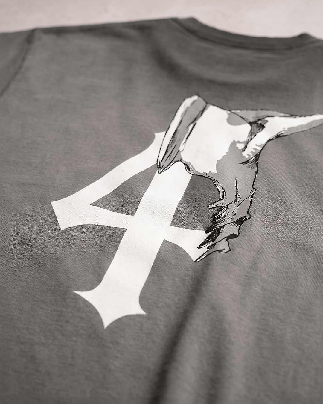 Los Numeros 4 Charcoal Tee
