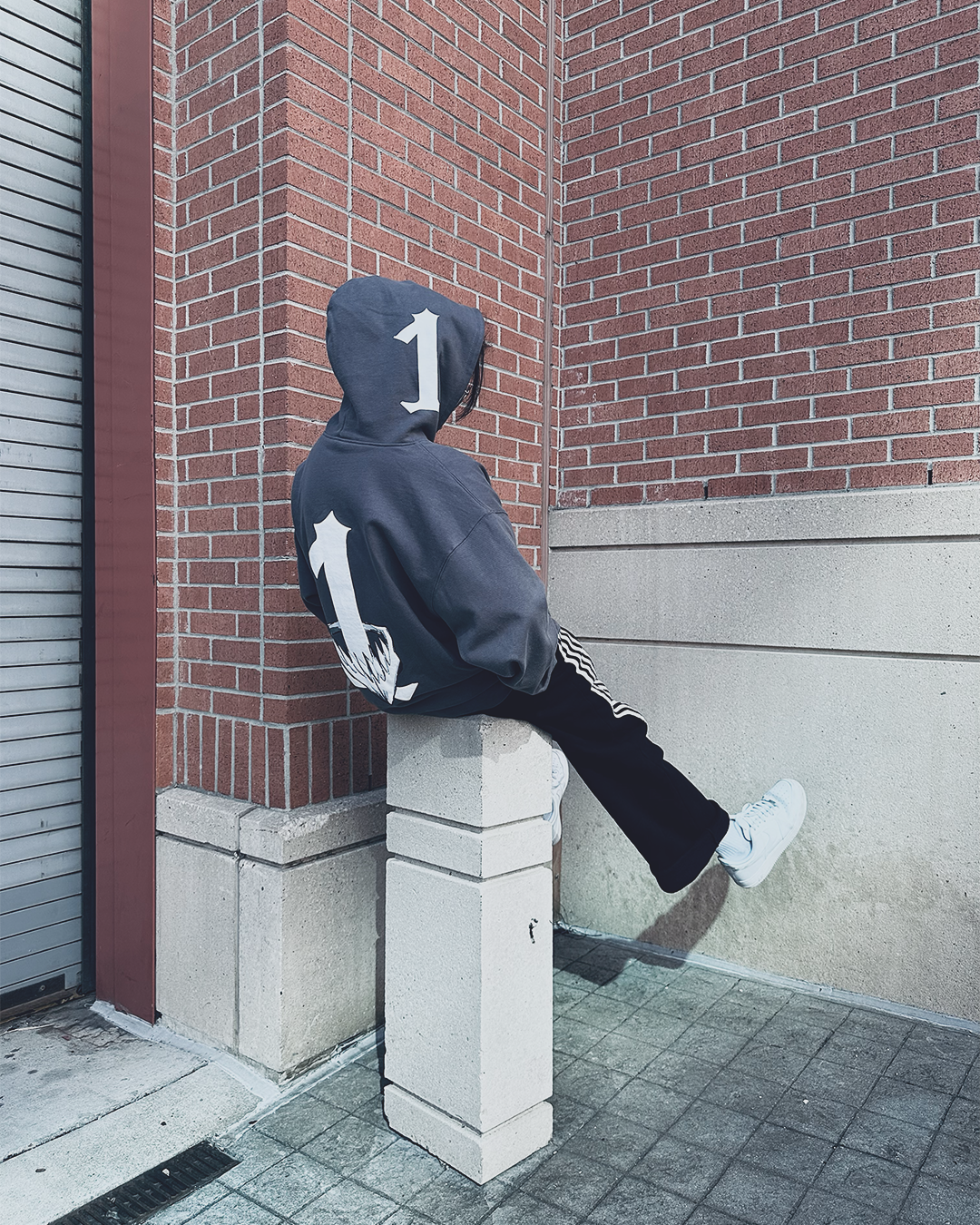 Los Numeros 1 Asphalt Hoodie