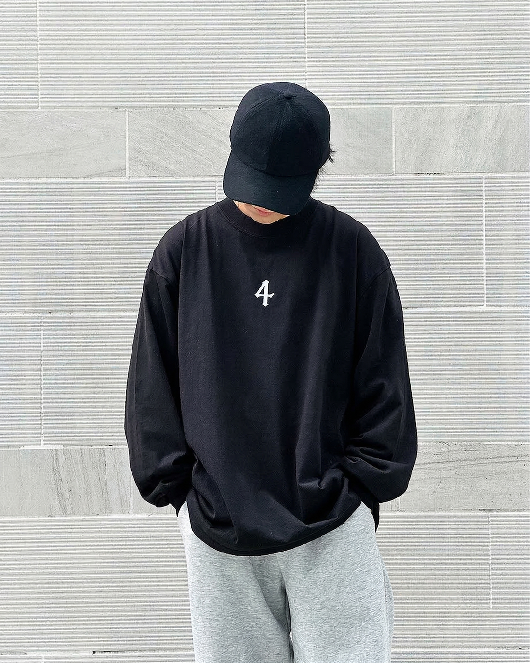 Los Numeros 4 Black Long Sleeve