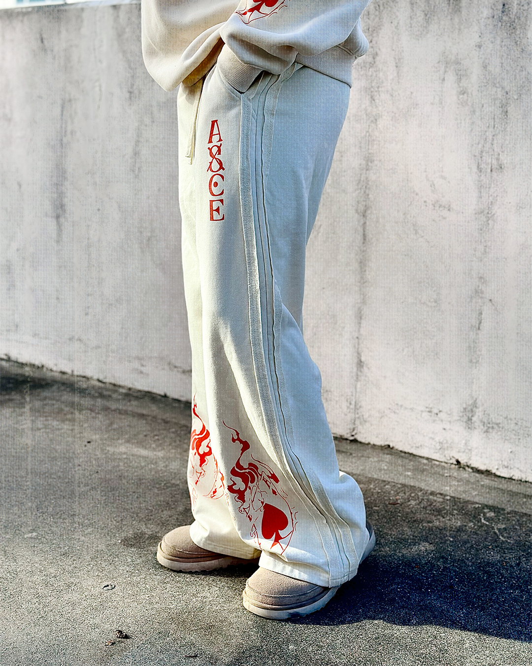 Ace Flame Spade Apricot Sweats