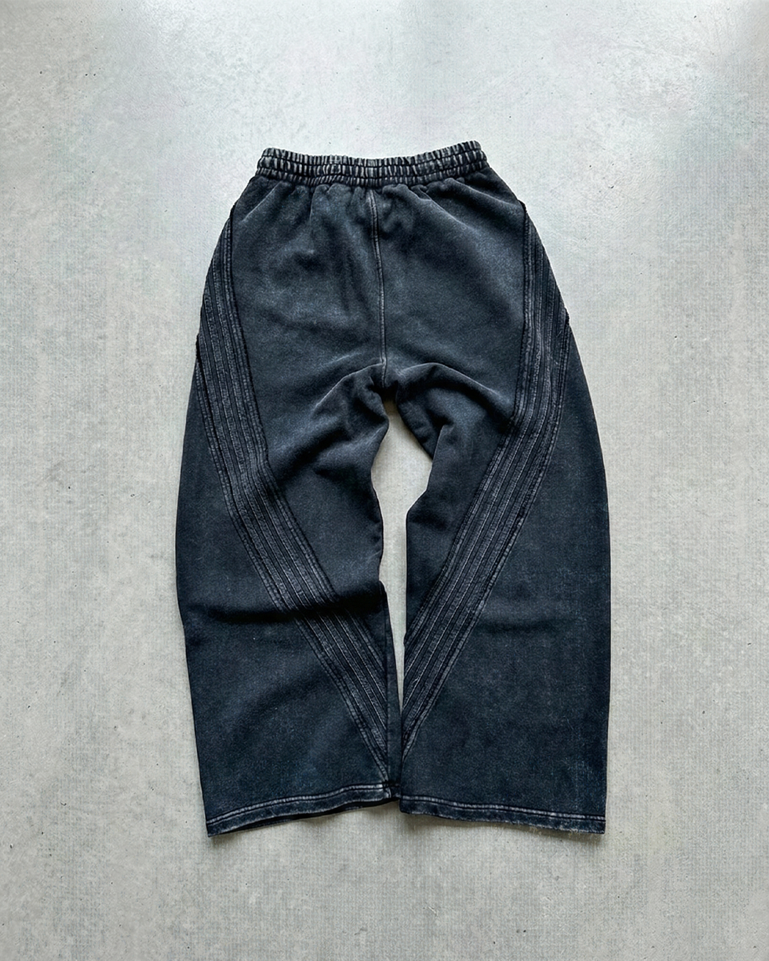 Ace Flame Spade Wash Blackberry Sweats