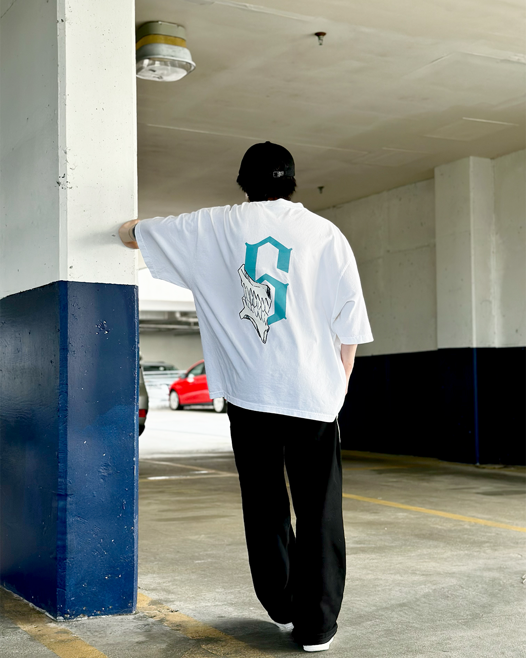 Bleach Grimmjow 6 White Drop Shoulder Tee