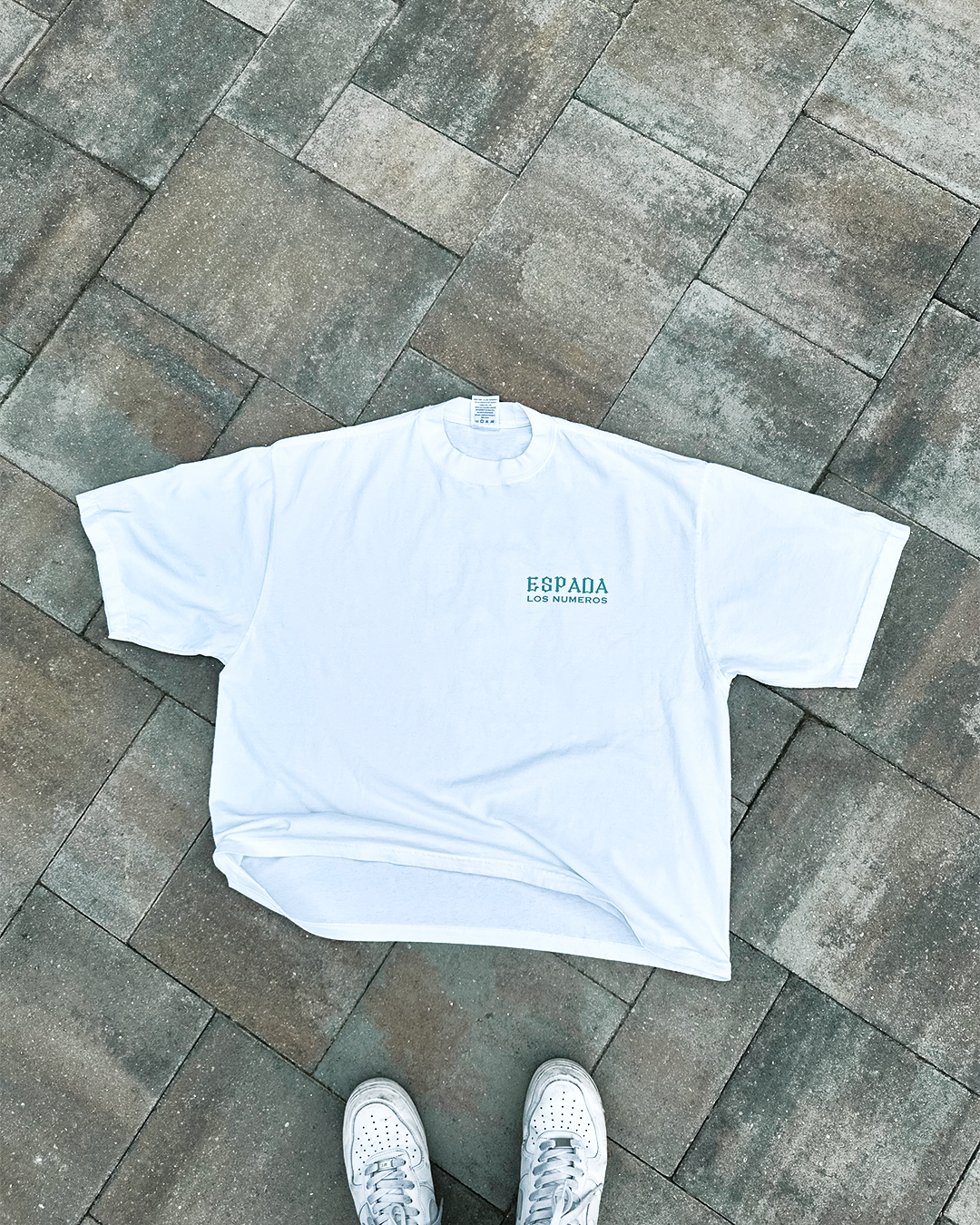 Bleach Grimmjow 6 White Drop Shoulder Tee