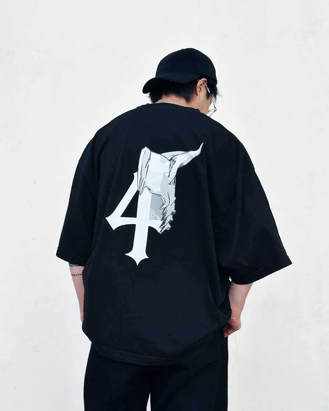 Bleach Ulquiorra 4 Black Drop Shoulder Tee