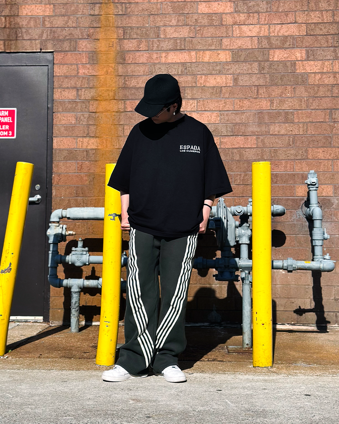 Bleach Ulquiorra 4 Black Drop Shoulder Tee